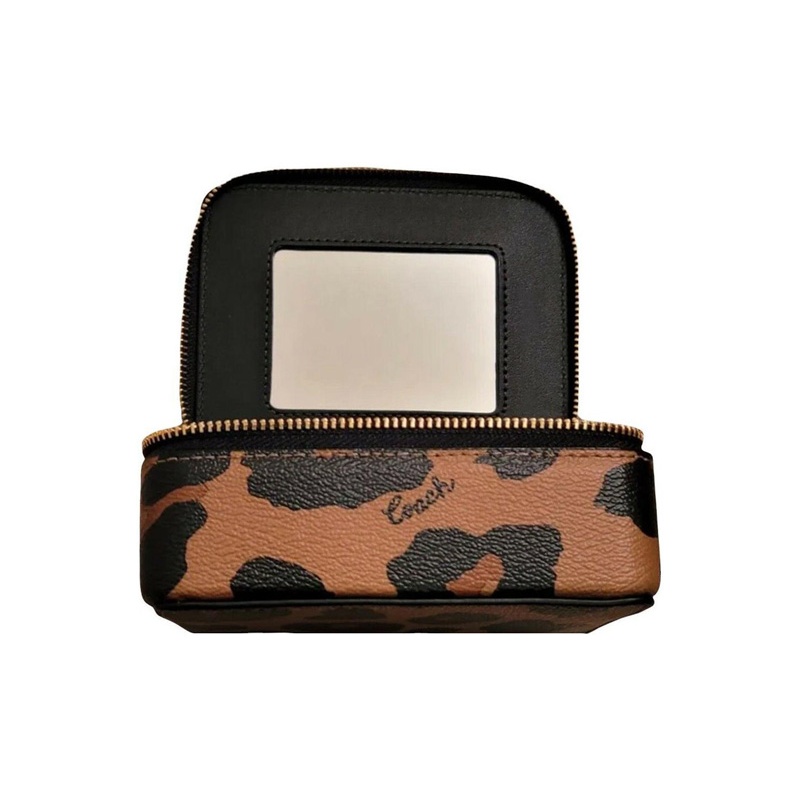 COACH Canvas Patchwork With Sm - Makeup review and price